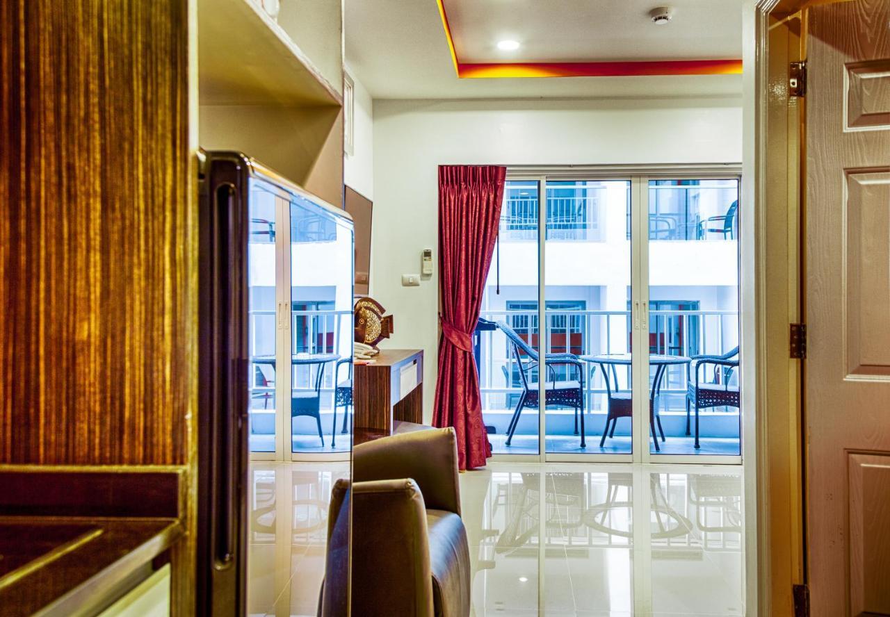 Family Residence Pattaya Exterior photo