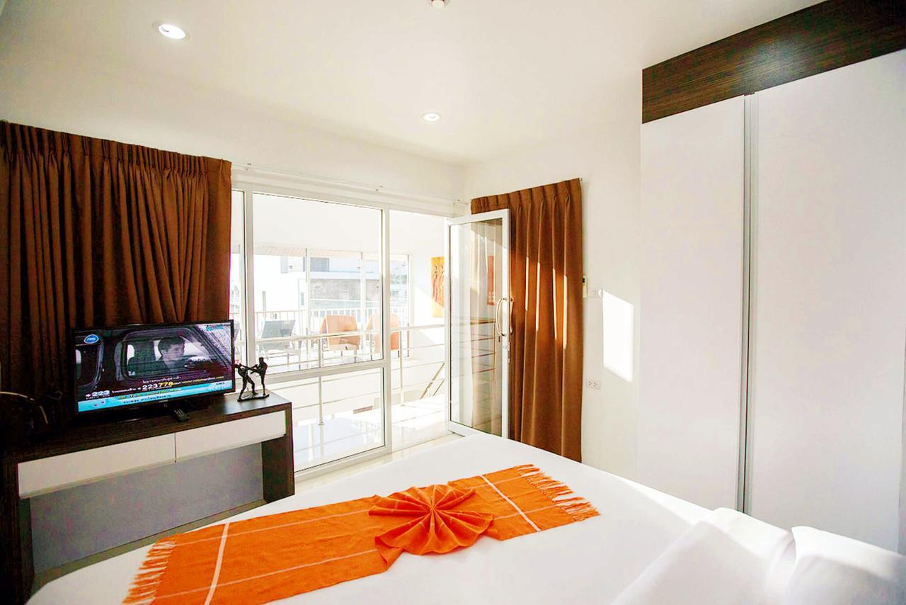 Family Residence Pattaya Exterior photo